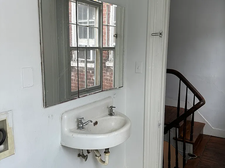 105 S Pine St — Photo 36
