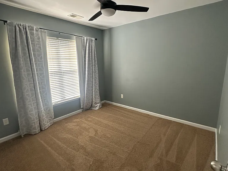 244 Avonshire Dr — Photo 10
