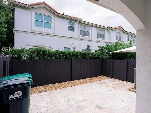 8167 NW 108th Ct — Photo 5