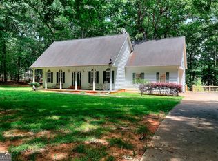 224 Red Oak Dr, Maysville, GA 30558