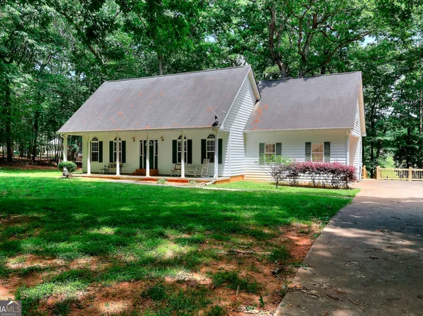 224 Red Oak Dr, Maysville, GA 30558