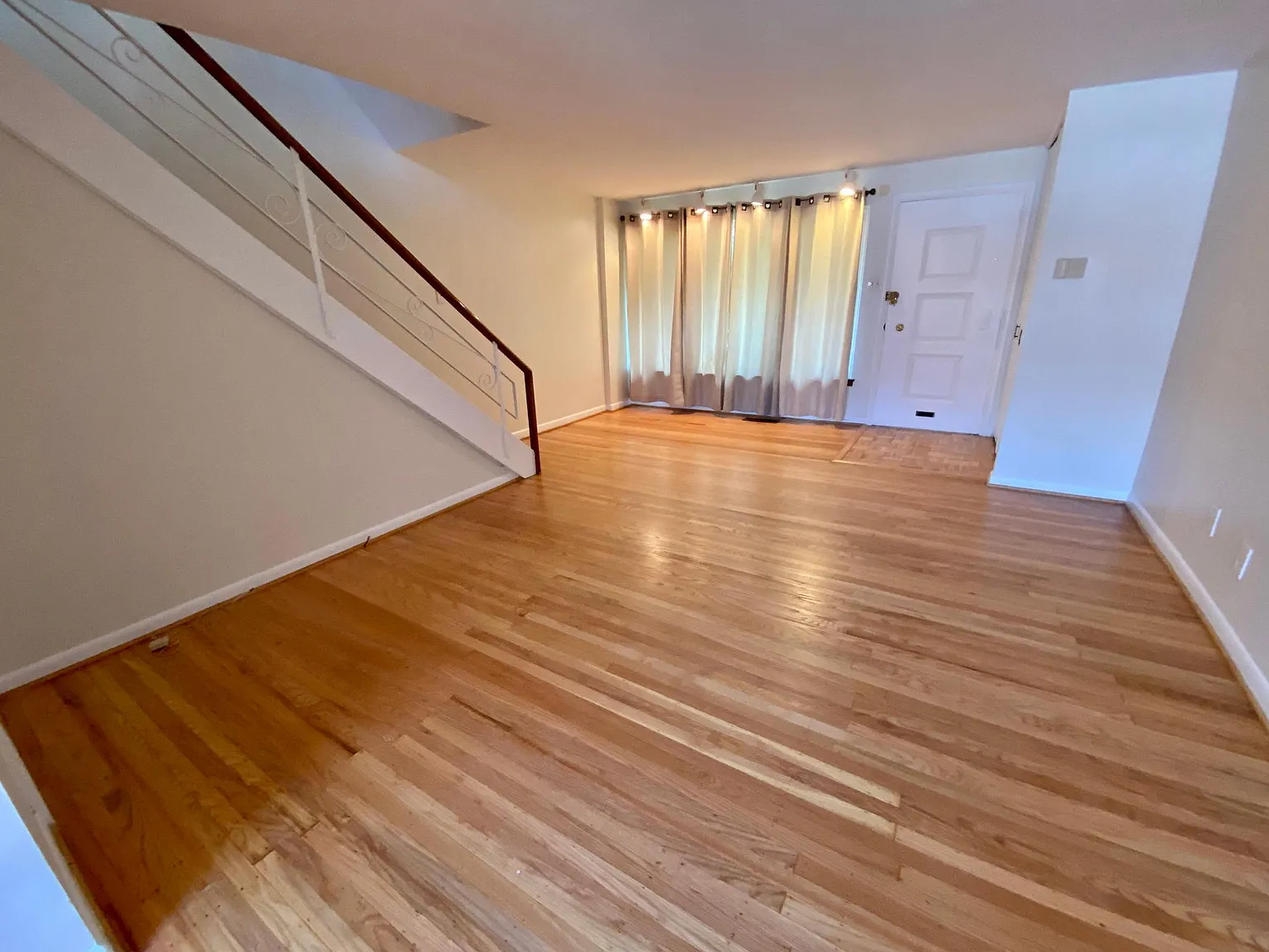 5456 Quentin St — Photo 2