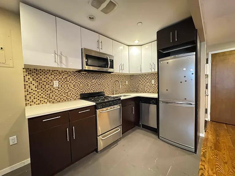 310 Clifton Pl #BF — Photo 2