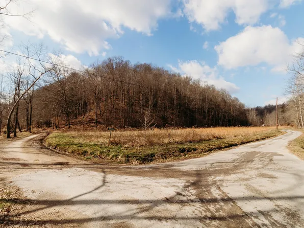9999 Ratliff Rd, Frenchburg, KY 40322