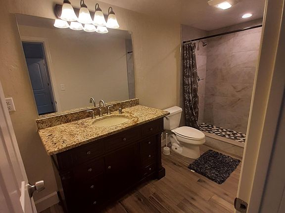 4th image of 735 64th Ave S