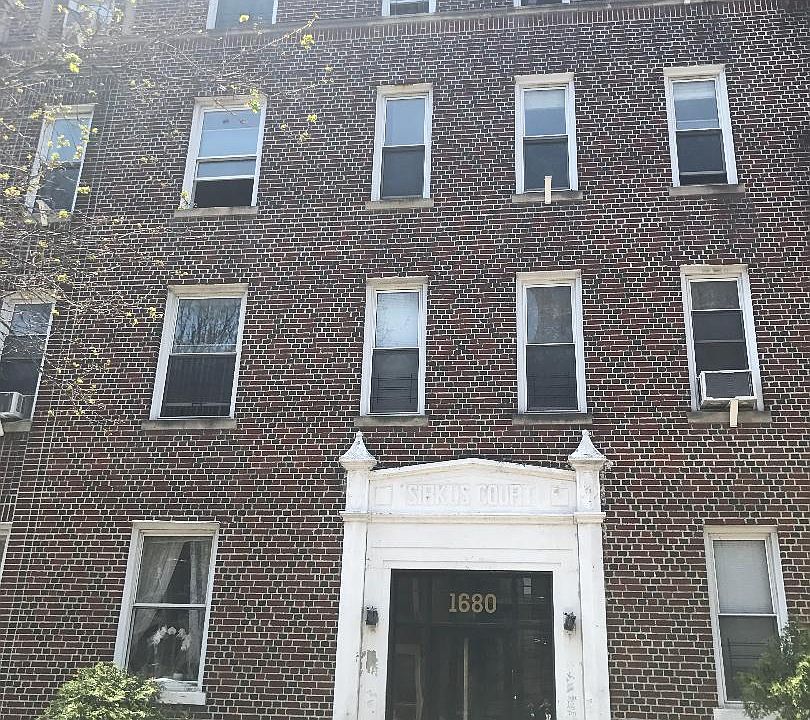 1st image of 1680 E 17th St APT B4