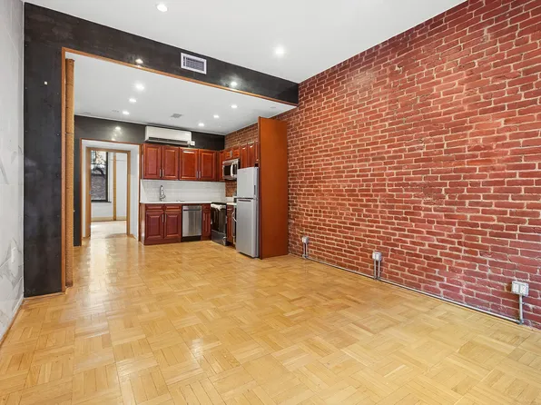 453 West 56th Street image 3 of 11