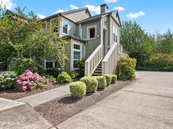 1874 NE Ashberry Dr, Hillsboro, OR 97124