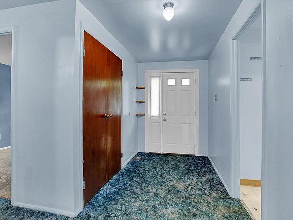 4th image of 7134 Woodside Dr