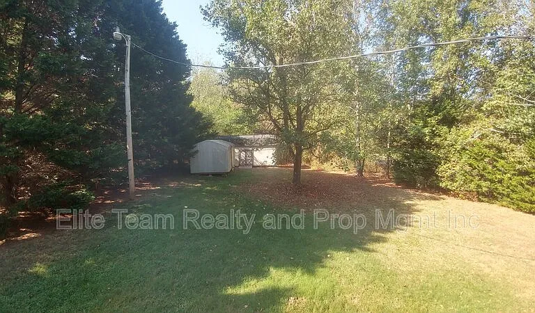 3103 Cedarvale Rd #16 — Photo 2