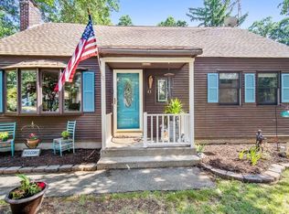 43 Emmet St, Springfield, MA 01119