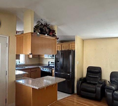 3rd image of 555 Umbarger Rd Space 108