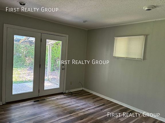 5th image of 4841 Gardendale Ave