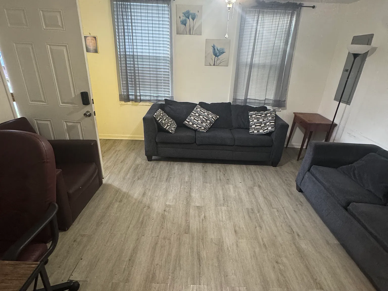 414 Silver Maple Way — Photo 2