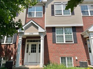 256 S Alder Creek Dr, Romeoville, IL 60446