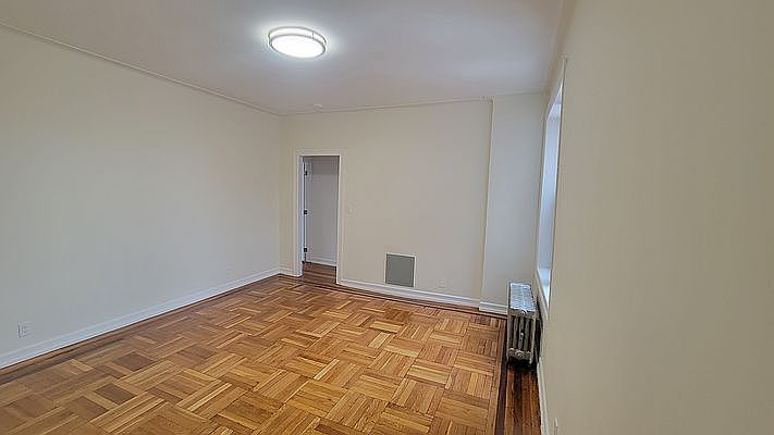 1st image of 86-03 102nd St APT 6J