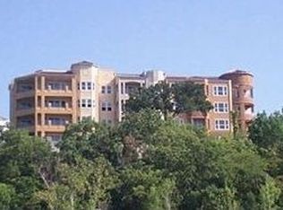 3800 N Mulberry Dr UNIT 306, Kansas City, MO 64116
