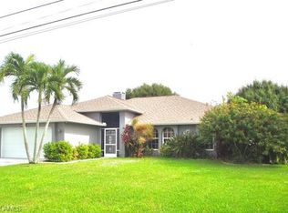 3733 SE 6th Ave, Cape Coral, FL 33904
