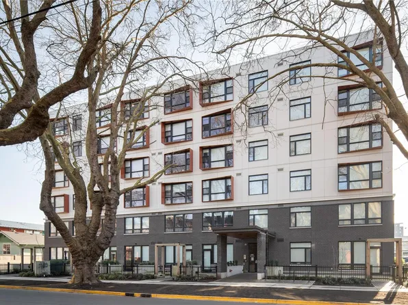 629 Speed Ave #206, Victoria, BC V8Z 1A5
