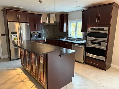 1132 W Boylston St #2 — Photo 6