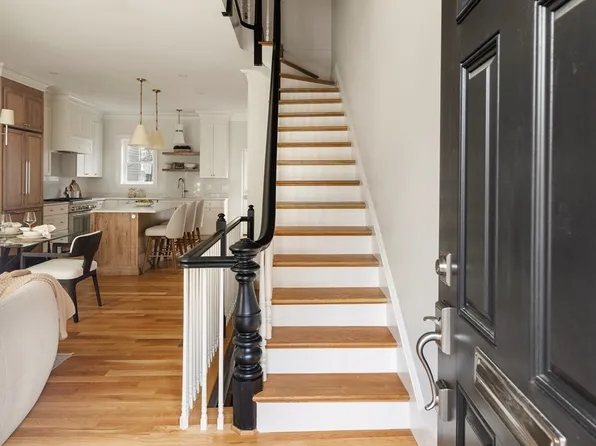 2 Pacific St, South Boston, MA 02127