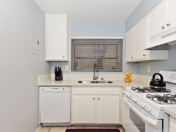 5th image of 1710 S Mountain Ave APT C