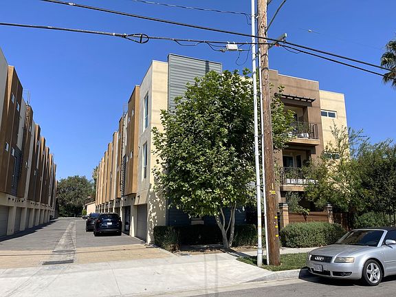 2nd image of 14107 W Monroe Pl