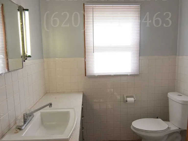 812 Siggins St — Photo 7