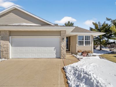 1652 Greens Way Ct NE, Cedar Rapids, IA, 52402