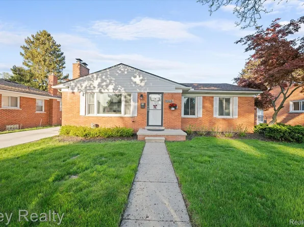 9312 California St, Livonia, MI 48150