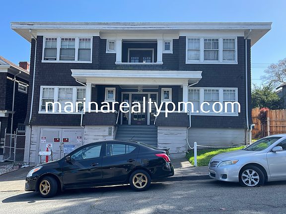 2nd image of 625 Ohio St APT 7