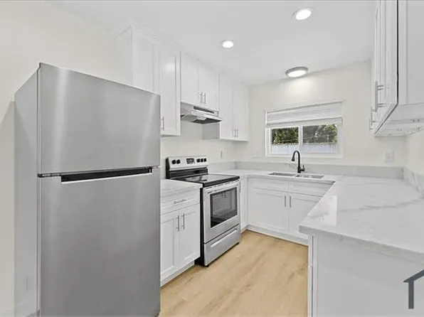 1950 Pacific Ave, Long Beach, CA 90806