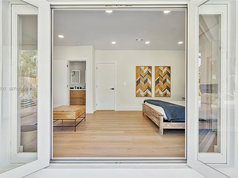 10801 Peachtree Dr — Photo 20