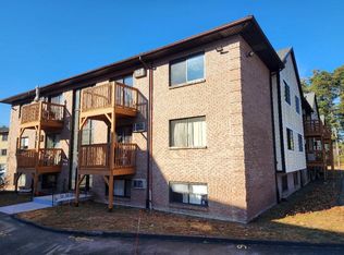 8 Lancelot Ct APT 22, Salem, NH 03079