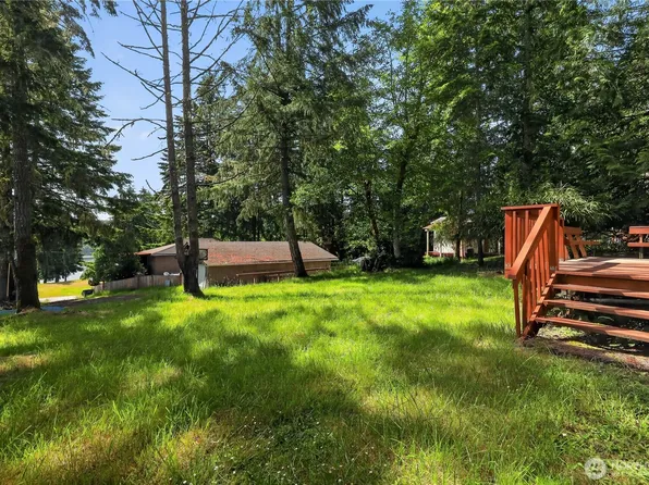 819 E Madrona Boulevard NW, Lakebay, WA 98349