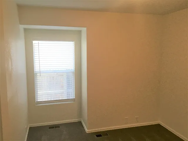 9946 Helena St — Photo 12