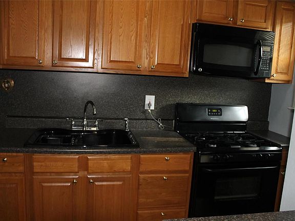 3rd image of 3818 Wabash Ave