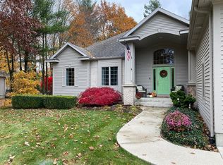 5506 Pine Bluff Ln, Muskegon, MI