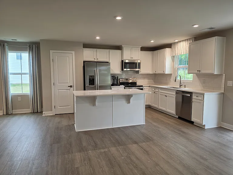 4002 Chessgrove Way — Photo 6
