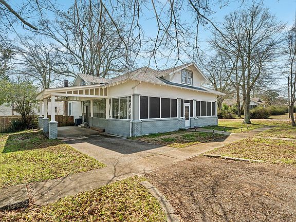 2nd image of 202 S 4th St