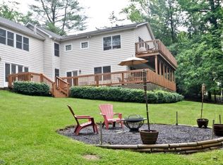 237 Runnymede Rd, Essex Fells, NJ 07021