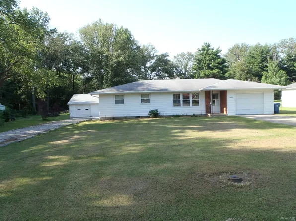 2416 North St, Harrisburg, IL 62946