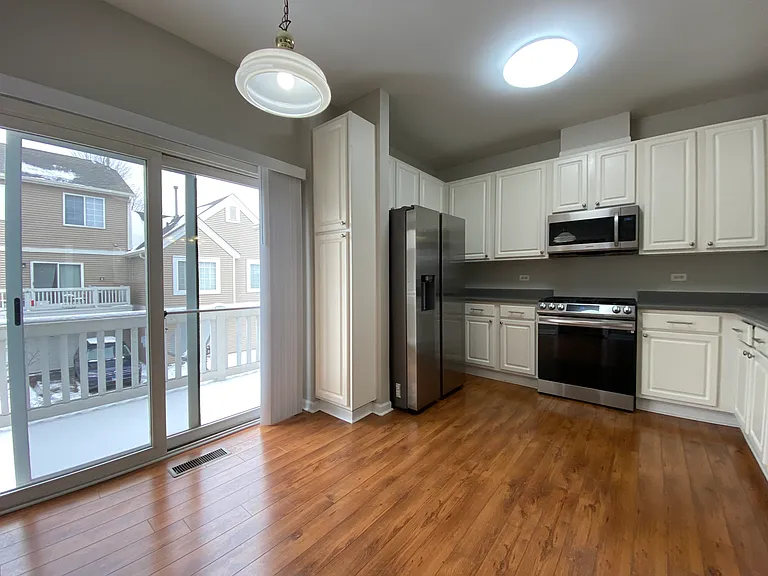 2205 Daybreak Dr — Photo 8