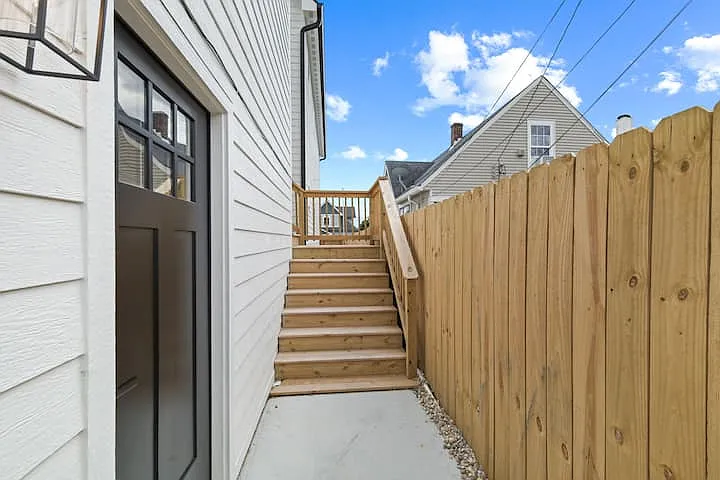 738 College Ln #2 — Photo 4