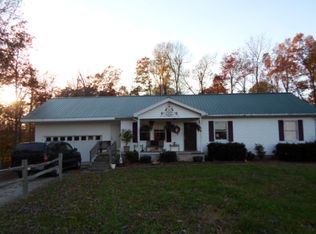 2135 Gilstrap Rd, Morgantown, KY 42261