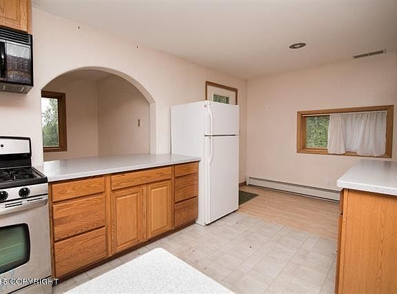 2nd image of 1233 Lois Ln