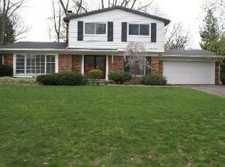 7162 Pebblecreek Rd, West Bloomfield, MI 48322
