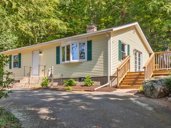 68 Fairy Dell Road, Clinton, CT 06413