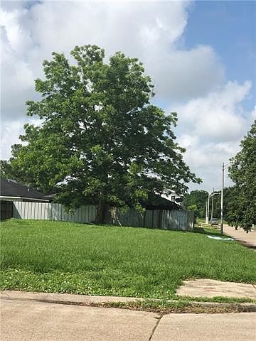 1st image of 10100 Flossmoor Dr