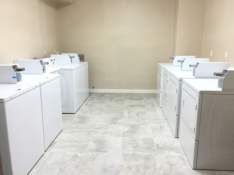 1030 E Green St #16A — Photo 5